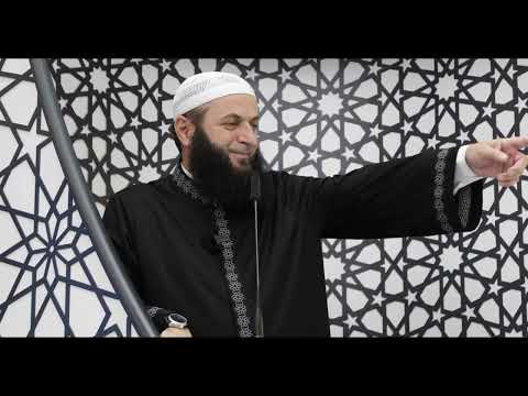 O Hoxhë a din ku është Dexhalli?, të shkoj të takohem me të.. - E quditshme!