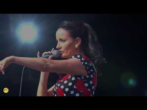 Niamh LYNN  -  Album: An Old Fashioned Song