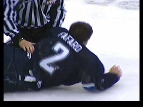 Kenton Helgesen vs Devan Fafard