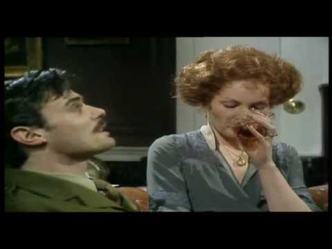 Upstairs Downstairs S04 E02 News From The Front ❤❤