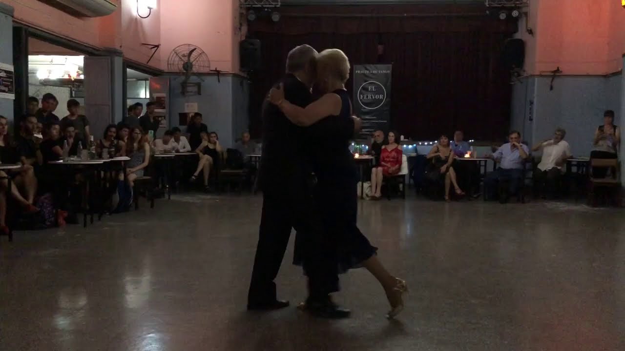 Video thumbnail for Silvia y Alfredo Alonso en Club Malcolm 9 de  Noviembre 2018