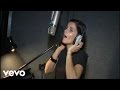Nelly Furtado - Bajo Otra Luz (Behind the Scenes) ft. Julieta Venegas, La Mala Rodriguez