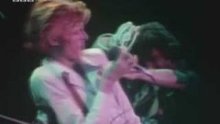 David Bowie - BBC Live - Diamond Dogs &amp; John, I&#39;m Only Dancing (January 1975)