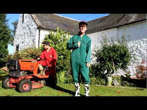 I'm a Gardener - Deadloch & Dan.D.Lion (OFFICIAL MUSIC VIDEO)