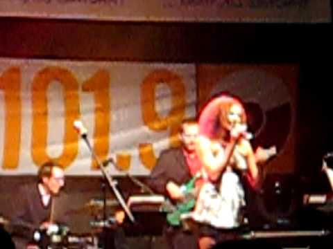 Soulville feat. Francisca Urio : Streetlife