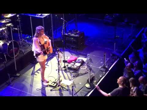 Emma Bale - All I want, Live at the Paradiso, Amsterdam June the 4th 2016