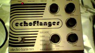 Video thumbnail for Electro Harmonix Echoflanger by Vintage Stompboxes