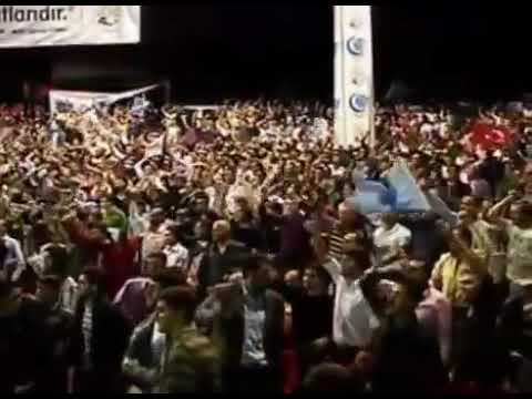 Seni seviyoruz savunan adam Bir sevdadır Necmettin Erbakan