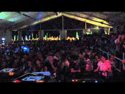 Carl Cox @ Sunwaves 8 Mamaia - The revolution continues Stage - 14.08.2010 (HD) (2)