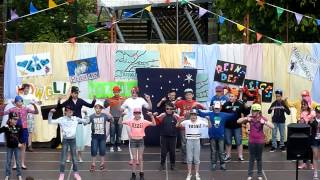 preview picture of video 'Saint-Maur - FancyFair2014 - Altijd Feest'