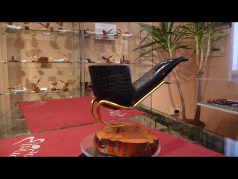 Pipa radica half bent sabbiata fatta a mano - www.paronellipipe.it