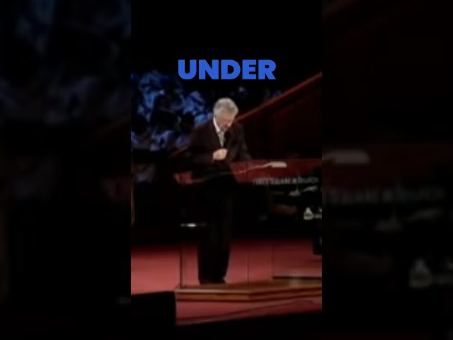 Vídeo relacionado con The Jesus Person Promise Book: Over 800 Promises from the Word of God