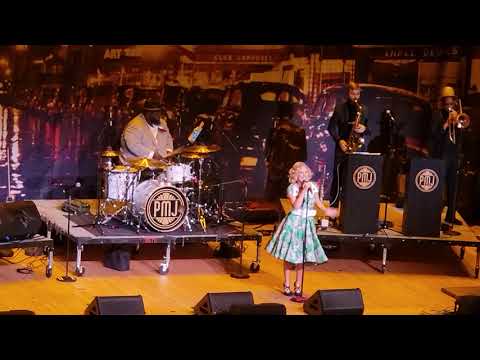live at Des Plaines Theatre, Des Plaines, IL, Wed Jun 21 2023