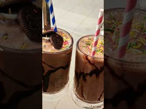 Chocolate shake Subscribe for more videos #youtubeshorts #foodmedia #yummy #tasty #delicious #yum