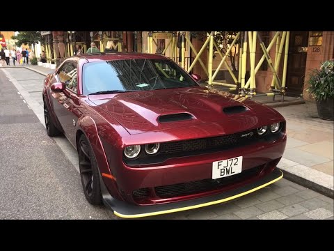 AMERICAN MUSCLE CAR: Red Dodge Challenger SRT Exhaust Sound & Acceleration In London | Car Spotting