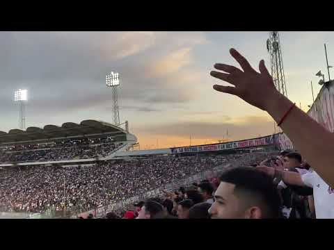 "Ay Que Cantar Con Mas Fuerza" Barra: Garra Blanca &bull; Club: Colo-Colo