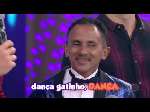 Manoel Gomes canta “Caneta Azul” no Dança Gatinho