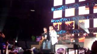 Luis Fonsi y Emanuel