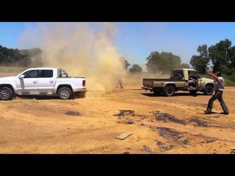 Land-Cruiser vs Amarok