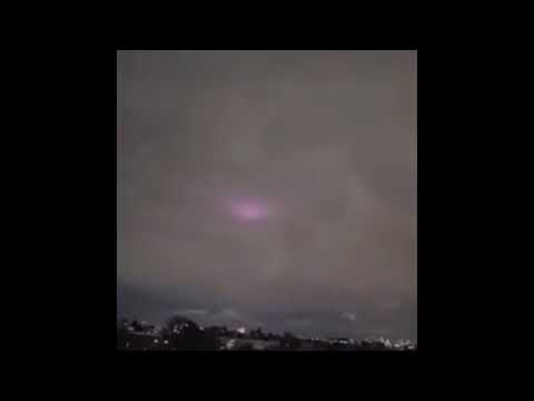 ASTORIA NYC 4/4/2020 PURPLE LIGHT IN SKY WEIRD