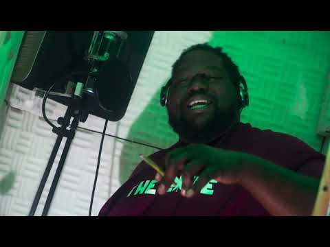 Merc-This Is The Life ft. Fliparachee [Official Video]