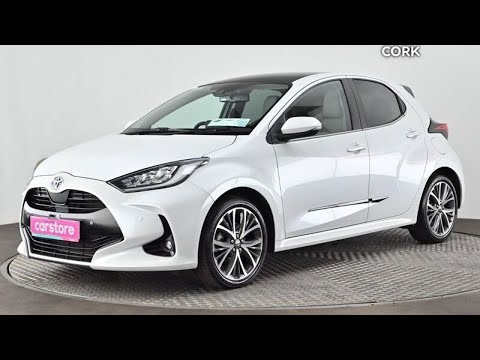 Toyota Yaris 1.5 Hybrid Platinum - Image 2