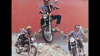 dr alimantado - the gun  (love is)