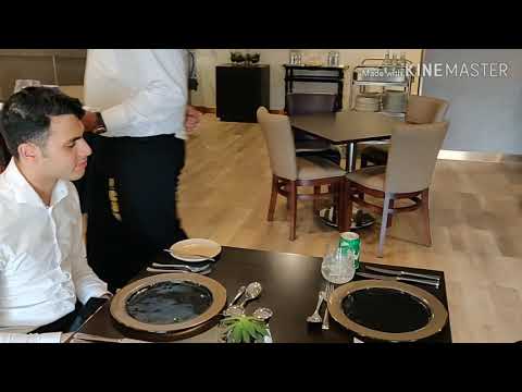 How to serve soft drinks - Group video