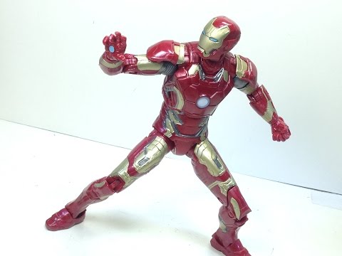 Iron Man Mark 43 Marvel Legends Thanos BAF Review