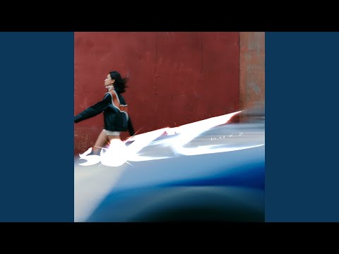 Download NIKI - Strong Girl MP3