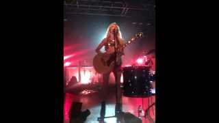 Ellie Goulding - Guns And Horses (Acoustic) - Halcyon Days Tour - O2 Academy Sheffield