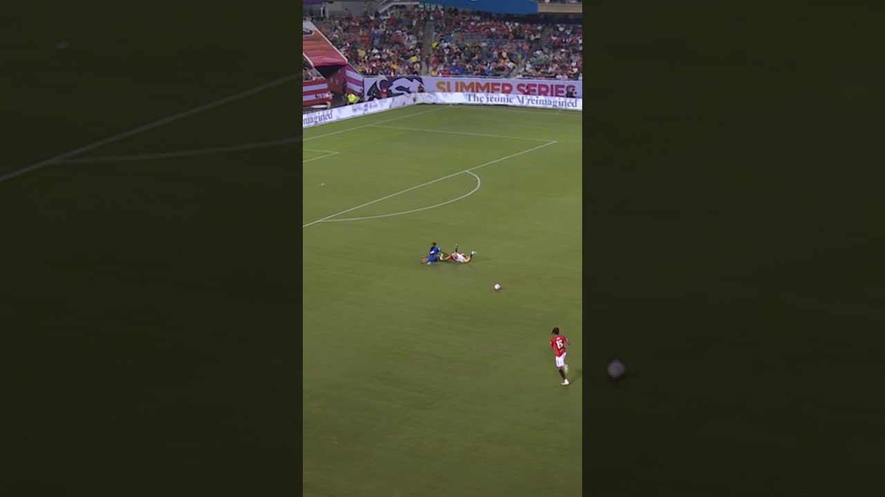 Luke Shaw Makes UNREAL Last-Ditch Tackle 💪⛔️