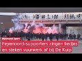 Supporters staan op het voorplein voor aanvang van Feyenoord-PEC Zwolle