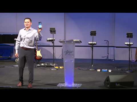 Crinisor Stefan - Plictisit de moarte in Biserica