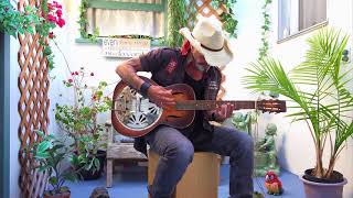 Video thumbnail for 1930 Regal Dobro Amazing sound Led Zeppelin by Christopher Ameruoso