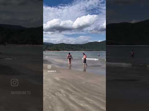 Há um paraíso pertinho da capital de São Paulo. Prainha branca #viagens #guarujá