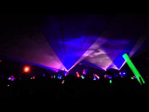 Hardwell @ OMFG New Years Eve - Fade into Darkness Remix