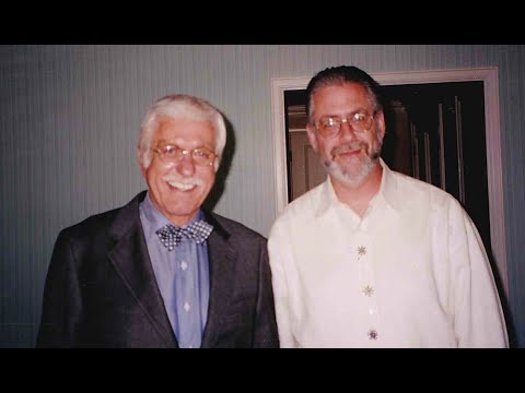 Dick Van Dyke says he worshipped Carl Reiner.