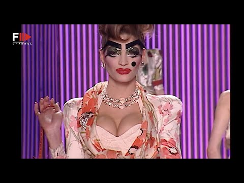JOHN GALLIANO Fall 2003 Paris - Fashion Channel
