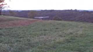 preview picture of video 'Kitfox IV Landing  Cape Fair, MO Pilot Mike Cooper 10-15-09'