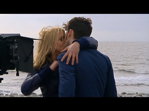 Doctor Who Confidential - Kiss of the Doctor and Rose  (behind the scenes )