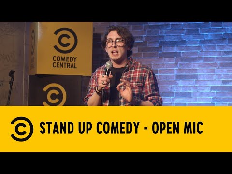 A chi assomiglio? - Lorenzo Russo - Open Mic Tour - Pisa - Comedy Central