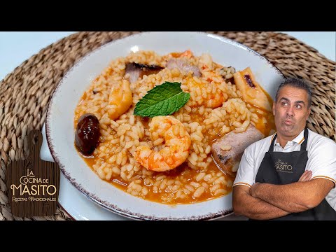 Arroz meloso de calamares y langostinos. Receta de verano muy rica y facil