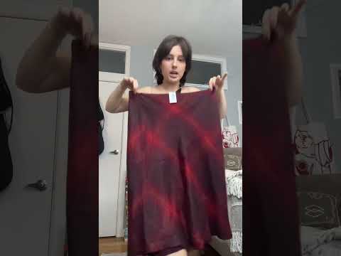 user is: ssiiena 7pm c u there :) #thrifthaul #nycthrifting #nycthriftstore #haul #thrifthaulstyling