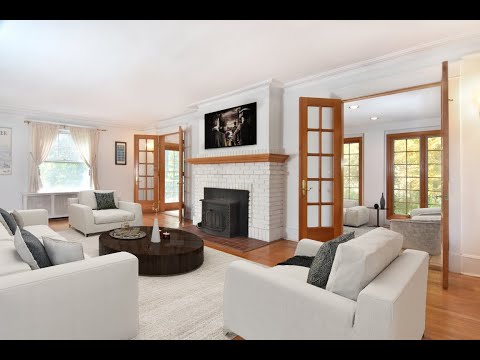 416 Washington Ave, Pelham, NY 10803  *Picture Video*