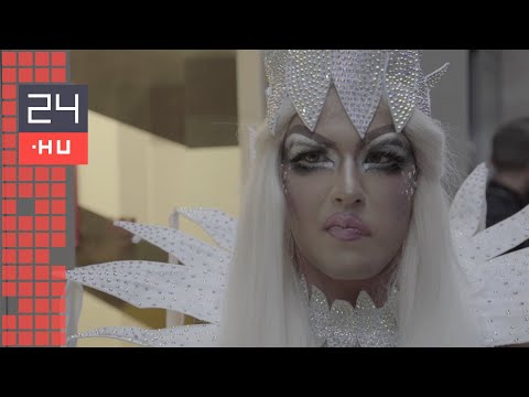 Hogy a városházára kikerült a szivárványos zászló? Aranyos!