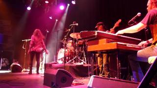 Dana Fuchs - Handful Too Many