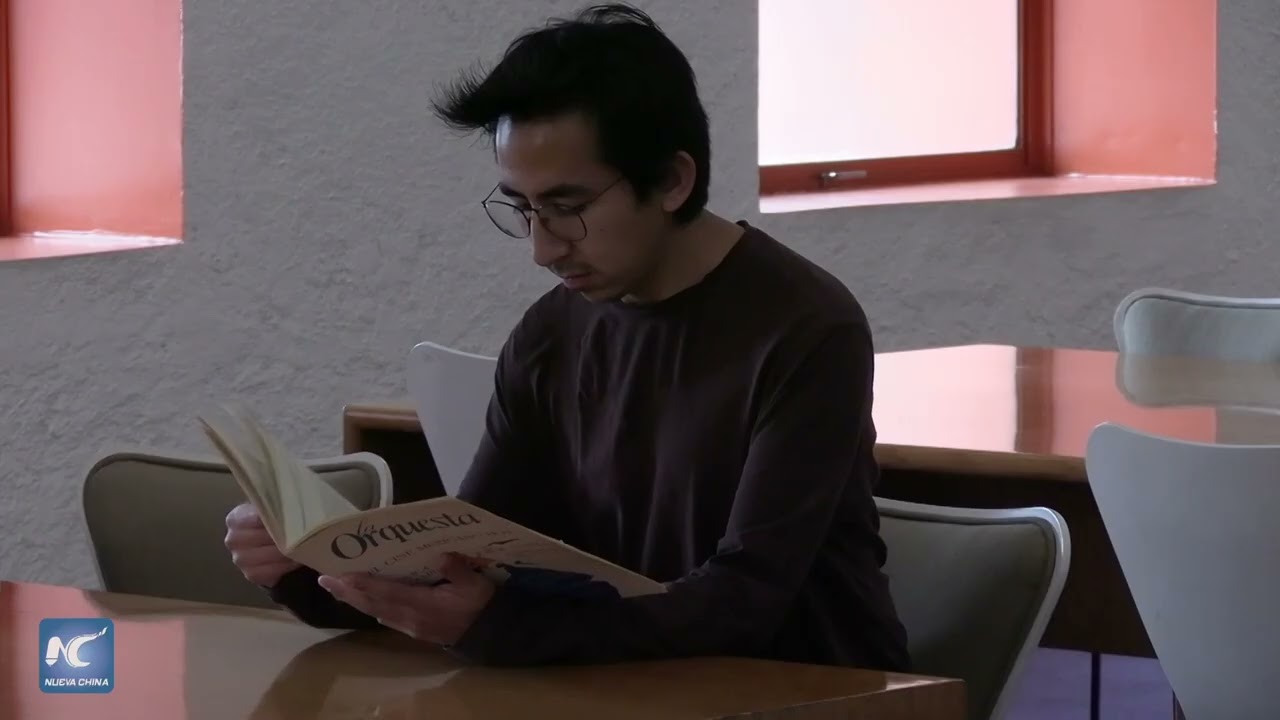 Institución cultural de México convierte clubes de lectura en espacios de diálogo con autores
