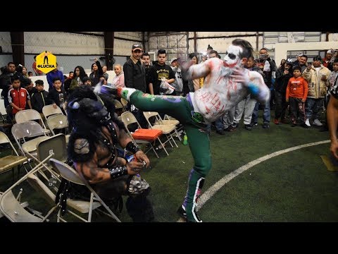 Black Taurus vs Mecha Wolf, en Martínez Entertainment