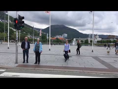 Bergen Norway: Walk from city centre to the railway station